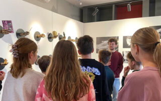 Brugklas-Connect-College-Bezoekt-Museum-van-de-Vrouw-Kunstroute